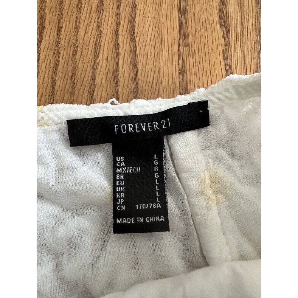 Forever 21 Floral Crochet Lace White Zip Faux Wrap Skirt Skort Size Small - Picture 10 of 10
